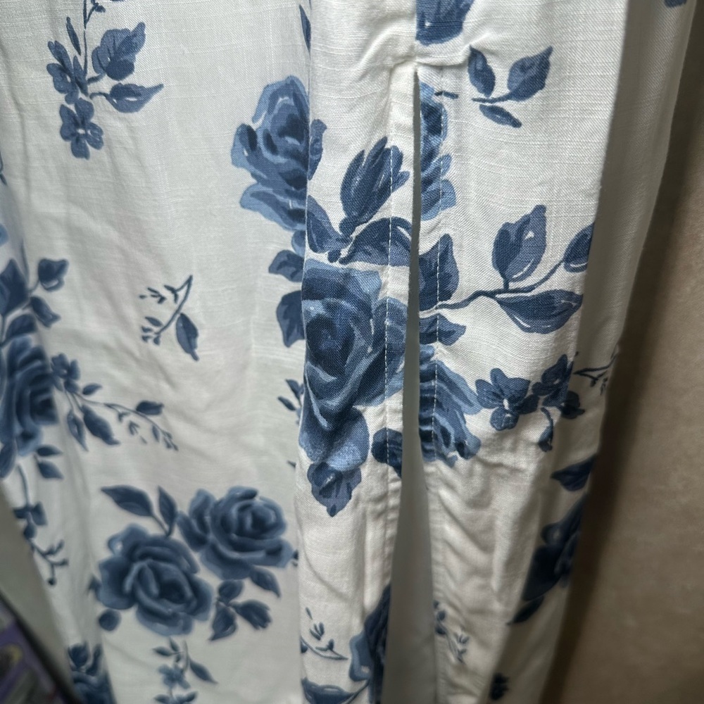 Hollister Blue and White Floral Dress - Picture 5 of 7